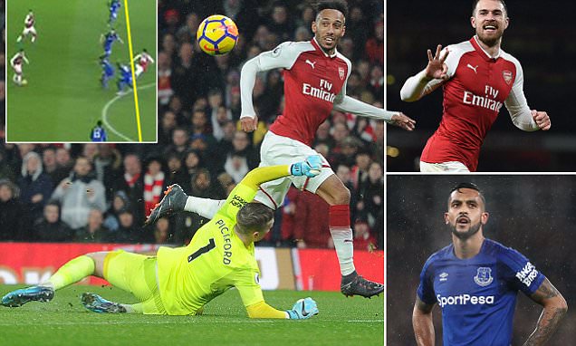 Arsenal Tekuk Everton 5-1 dari Gol Debut Aubameyang dan Hatrik Ramsey 